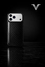 VλLOᏒ Carbon Fiber Noir — iPhone 17 Series