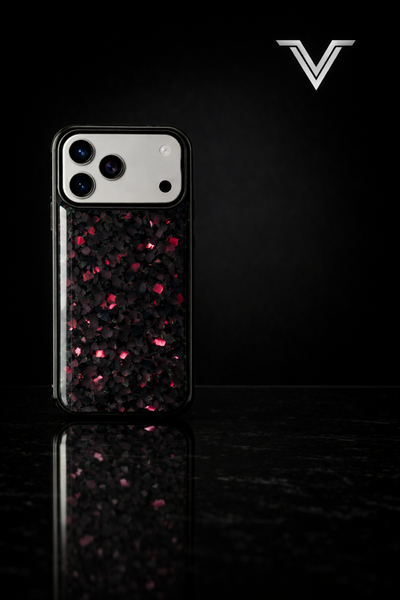 VλLOᏒ Forged Carbon Rosso — iPhone 17 Series