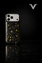 VλLOᏒ Forged Carbon Oro — iPhone 17 Series