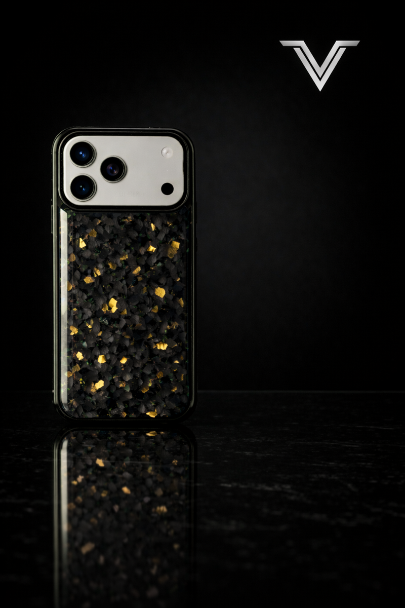 VλLOᏒ Forged Carbon Oro — iPhone 17 Series