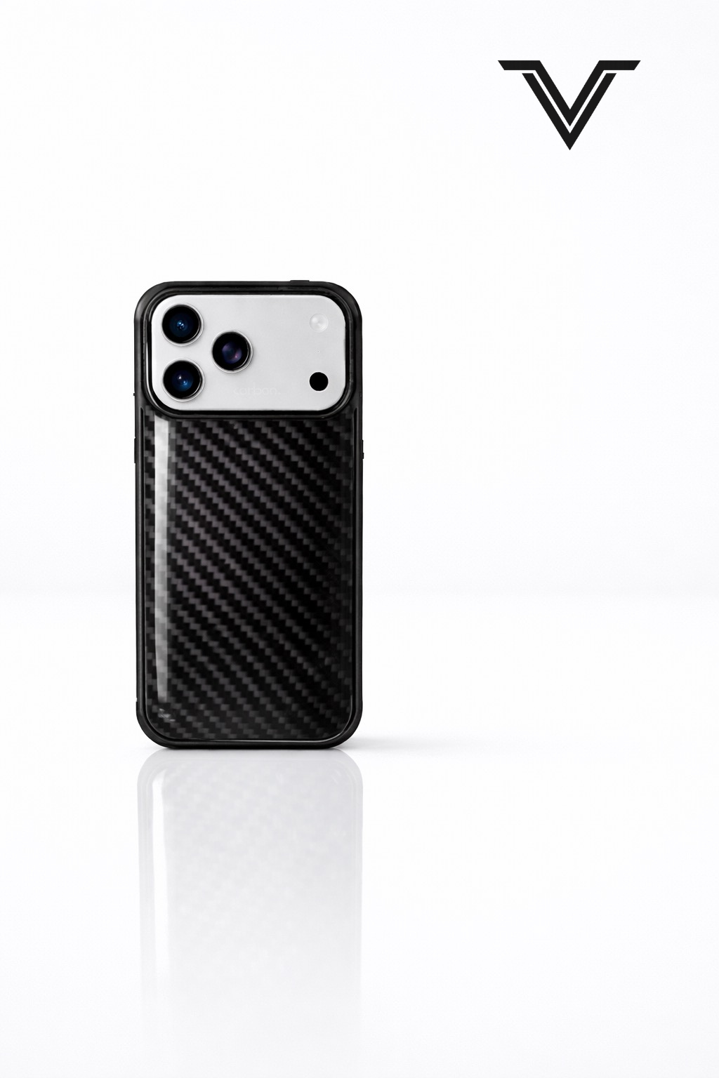 VλLOᏒ Carbon Fiber Noir — iPhone 17 Series